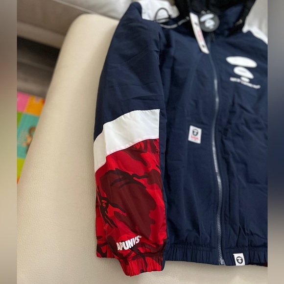 NWT-AAPE by A Bathing Ape (BAPE) Padded Jacket with Hidden Hood - Men L/Women XL - Picture 3 of 10